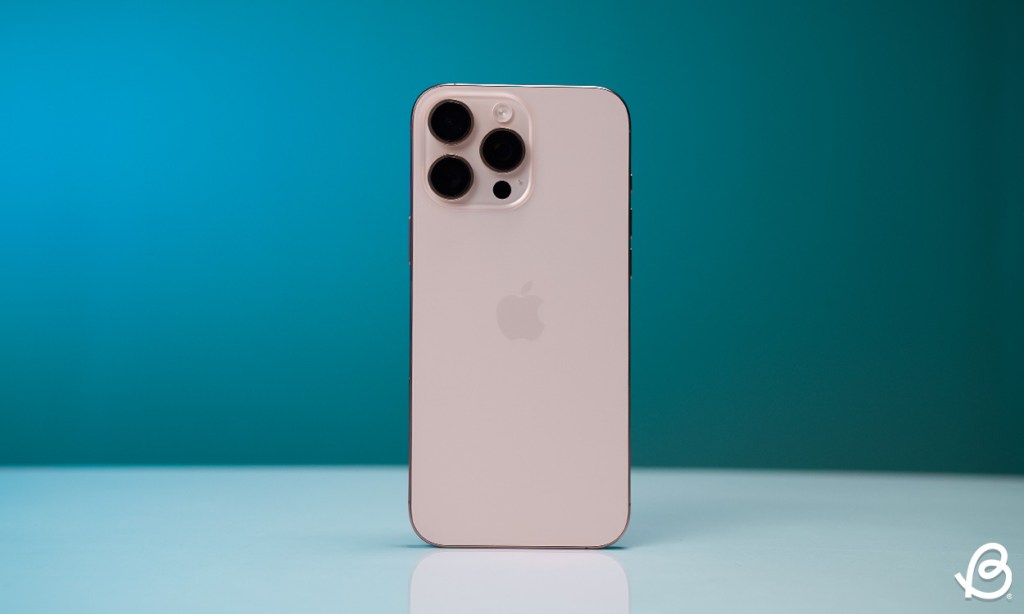 Samsung Galaxy S25 Ultra vs iPhone 16 Pro Max: Flagship Showdown