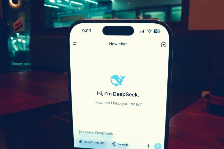Alibaba afslører QwQ-32b Reasoning Model, udfordrer DeepSeek og OpenAI.